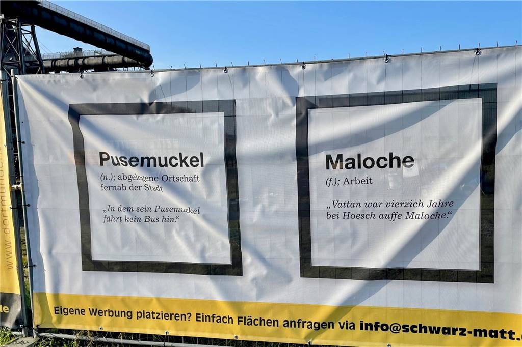 Dortmunderische Open-Art-Galerie vor der Bergmann-Brauerei Dortmunderisch auf Phoenix-West