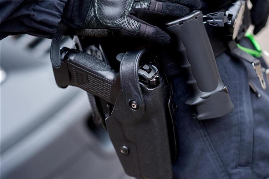 Zahlen für 2017: Polizisten erschießen 14 Menschen im Dienst In den allermeisten Fällen schossen Beamte im verganenen Jahr aber, um gefährliche, kranke oder verletzte Tiere zu töten. Foto: Hauke-Christian Dittrich