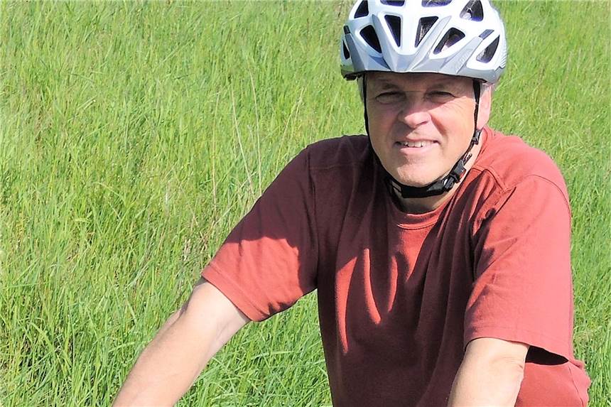 Radfahrer verteidigt neue Rüttelstrecke in Dortmund: „Ich bin begeistert“ In den Augen von Radfahrer Volker Thiemann erfüllen die neuen Rüttelbalken ihren Zweck. Die harte Kritik an den Markierungen kann er nicht nachvollziehen.
