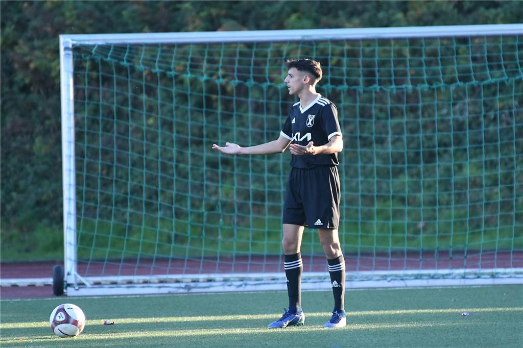 In der Bezirksliga kam die SG Castrop nach einem 0:2 gegen Schlusslicht TuS Hattingen zu einem 2:2.