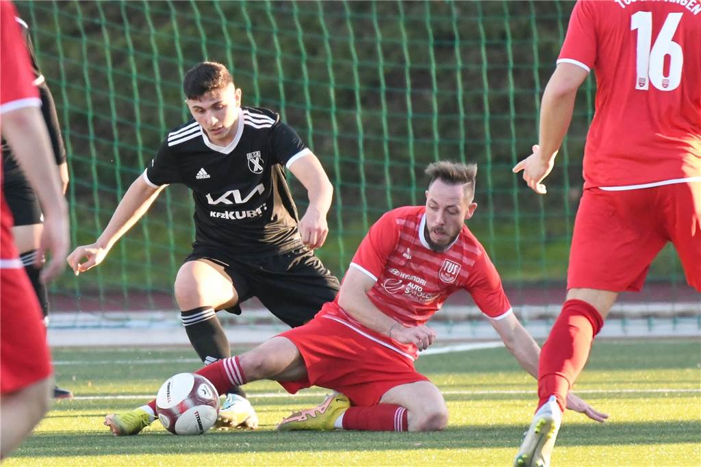 In der Bezirksliga kam die SG Castrop nach einem 0:2 gegen Schlusslicht TuS Hattingen zu einem 2:2.