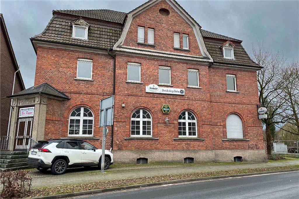 Hier ist die Verwaltung während des Rathausumbaus zu finden In der ehemaligen Gaststätte Mersch in Capelle findet der Fachbereich 1 - Zentrale Dienste und Finanzen - ein Übergangsdomizil.
