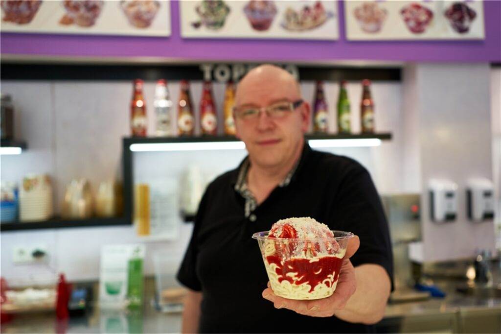Tolle Biergärten, cooles Eis, offene Freibäder: Alles für einen schönen Sommertag In der Eisdiele "Angelo Losego" gibt es neben dem klassischen Spaghetti-Eis auch ungewöhnliche Sorten wie zum Beispiel "Joghurt Honig Sesam".