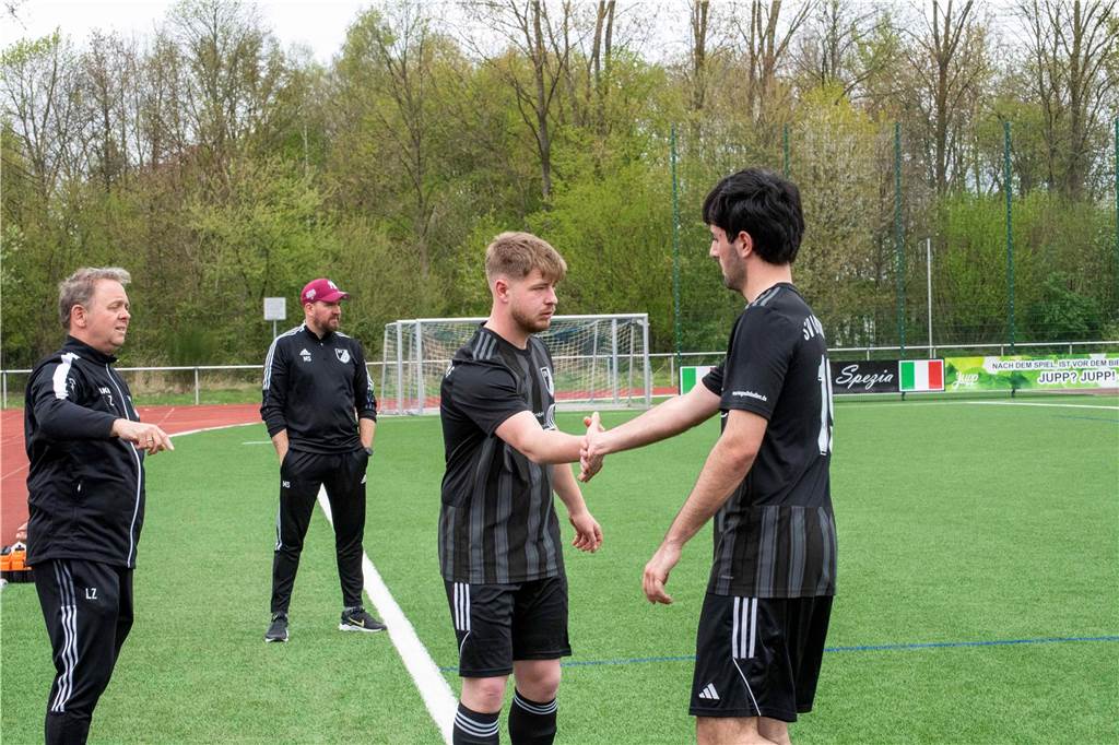 In der ersten Minute ging der TuS Sythen II in Führung, danach traf aber nur noch der SV Lippramsdorf II: 6:1 für den LSV hieß es am Ende im Derby in der Kreisliga C2.