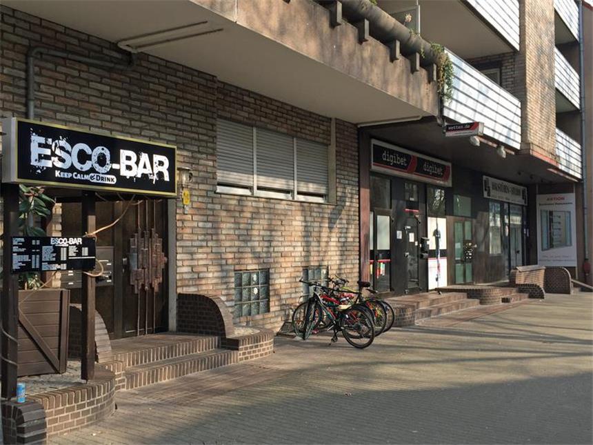 Durch Messerstiche und Schläge: Verletzte in Lünen In der "Esco-Bar" an der Münsterstraße gab es eine Schlägerei.