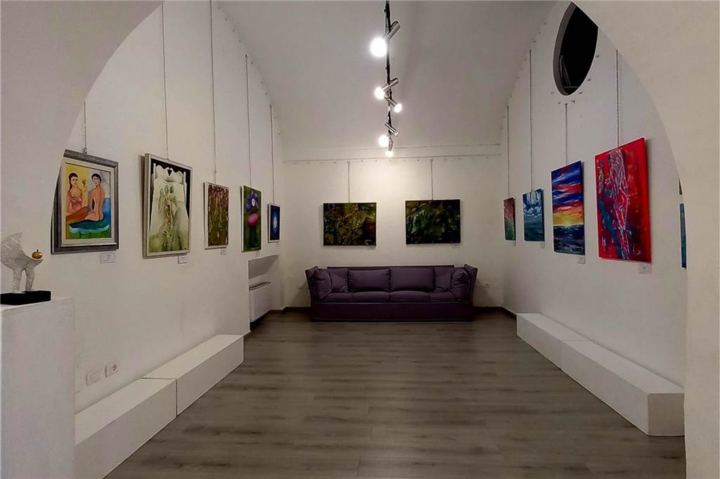 Galleria La Pigna im Palazzo Maffei Marescotti