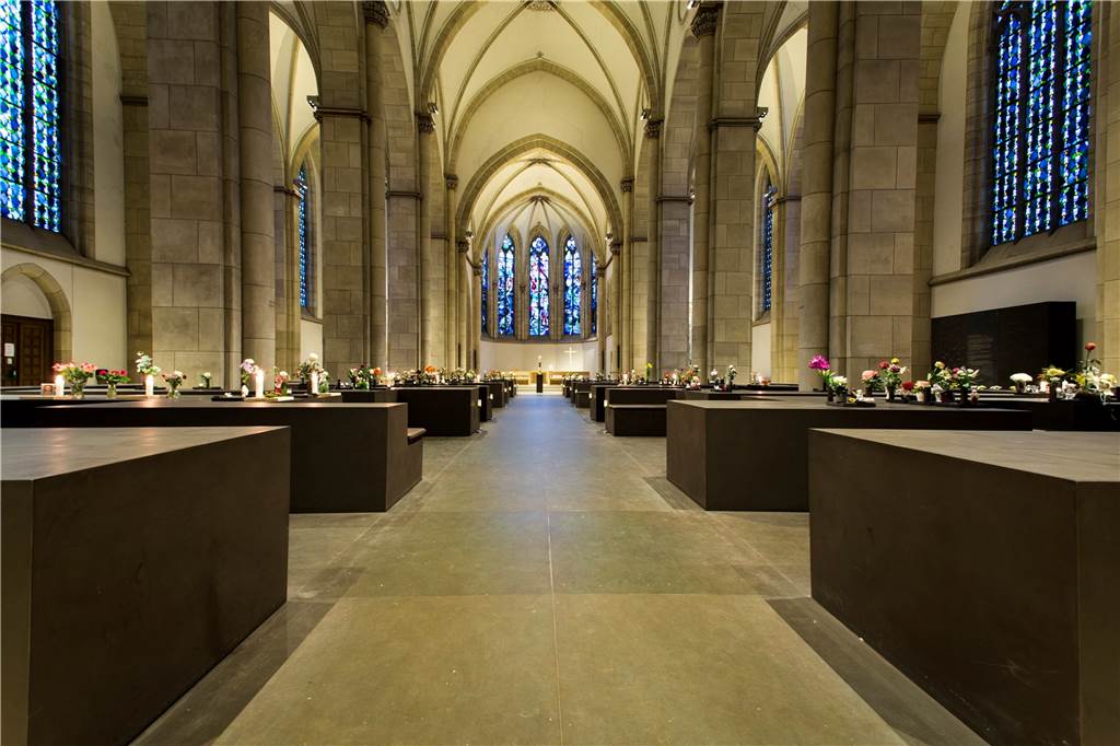In der Grabeskirche Liebfrauen ist die Ausstellung bis zum 30. September 2020 zu sehen.