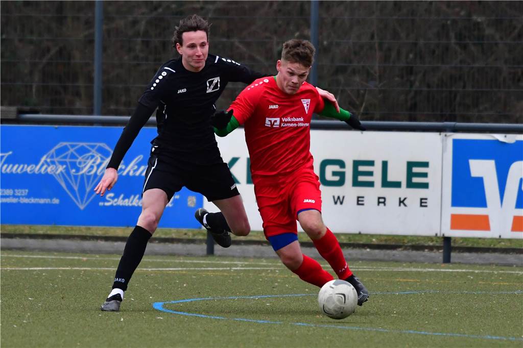 In der Halle und auf den Fußballplätzen fanden am Wochenende in Werne und Stockum einige Spiele statt.