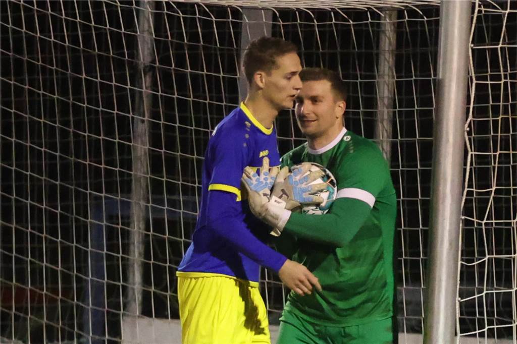 FC Nordkirchen hat „etwas gutzumachen“: Philipp Sandhowe bangt mit Ex-Klub SV Herbern In der Hinrunde traf Philipp Sandhowe (r.) mit dem FC Nordkirchen auch auf seinen Freund Daniel Krüger vom SV Herbern.