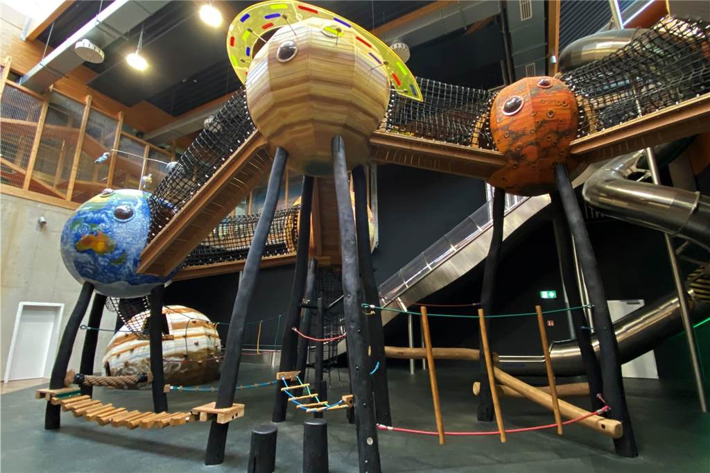 Ketteler Hof Kinder Spielen Weltall Indoor Halle Freizeitpark