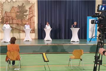 Frank Engbers, Werner Stödtke und Maik van de Sand (von links) wollen in Südlohn Bürgermeister werden.