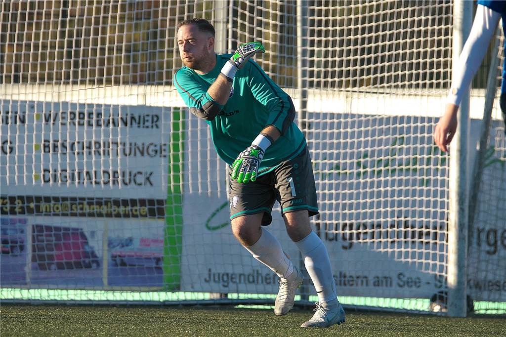 Sven Bünings spätes Debüt im Seniorenfußball In der Jugend stand er eigentlich auch nur notfalls im Tor, zuletzt war Sven Büning dann in der Bezirksliga für den TuS Haltern am See als Keeper eingesprungen - gut möglich, dass es nicht sein letzter Einsatz war.