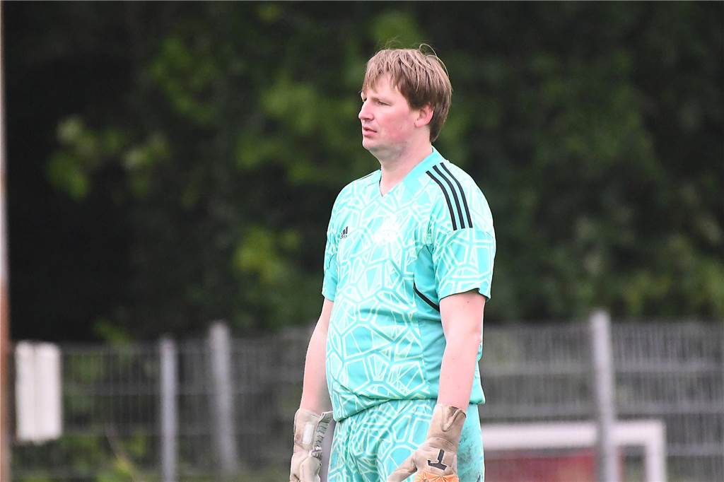 In der Kreisliga C3 Recklinghausen feierte der TuS Henrichenburg IIIÌein 10:1 (2:0)-Schützenfest gegen Fenerbahce Marl III.