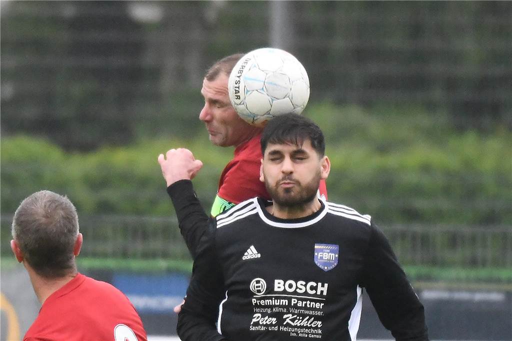In der Kreisliga C3 Recklinghausen feierte der TuS Henrichenburg IIIÌein 10:1 (2:0)-Schützenfest gegen Fenerbahce Marl III.