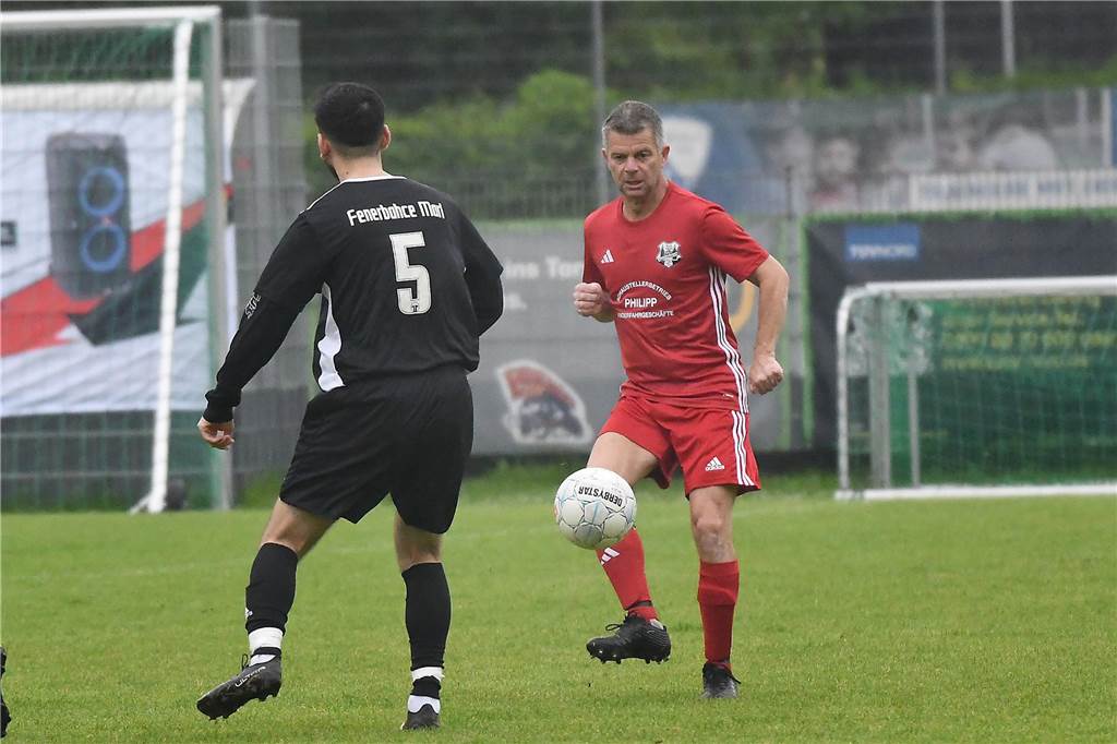 In der Kreisliga C3 Recklinghausen feierte der TuS Henrichenburg IIIÌein 10:1 (2:0)-Schützenfest gegen Fenerbahce Marl III.