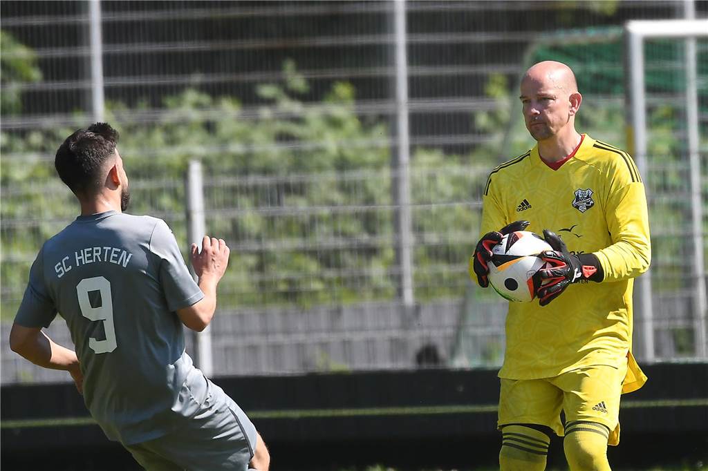 In der Kreisliga C3 Recklinghausen hatte am Sonntag (12. Mai) der TuS Henrichenburg III gegen den SC Herten II mit 2:3 (0:2) das Nachsehen.