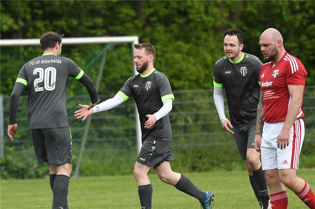 In der Kreisliga C4 Recklinghausen übernahm der TuS Henrichenburg II durch ein 4:3 im direkten den achten Rang vom Tabellennachbarn FC/JS Hillerheide III.