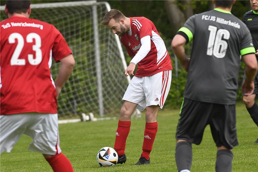 In der Kreisliga C4 Recklinghausen übernahm der TuS Henrichenburg II durch ein 4:3 im direkten den achten Rang vom Tabellennachbarn FC/JS Hillerheide III.