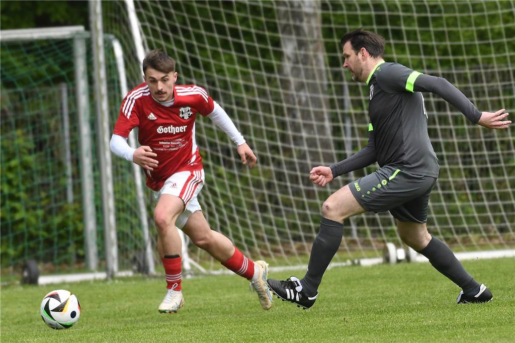 In der Kreisliga C4 Recklinghausen übernahm der TuS Henrichenburg II durch ein 4:3 im direkten den achten Rang vom Tabellennachbarn FC/JS Hillerheide III.