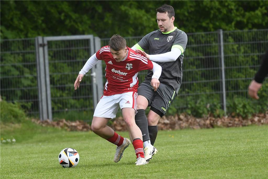 In der Kreisliga C4 Recklinghausen übernahm der TuS Henrichenburg II durch ein 4:3 im direkten den achten Rang vom Tabellennachbarn FC/JS Hillerheide III.