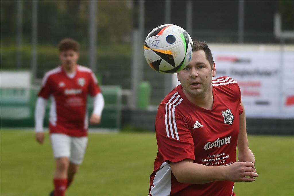 In der Kreisliga C4 Recklinghausen übernahm der TuS Henrichenburg II durch ein 4:3 im direkten den achten Rang vom Tabellennachbarn FC/JS Hillerheide III.