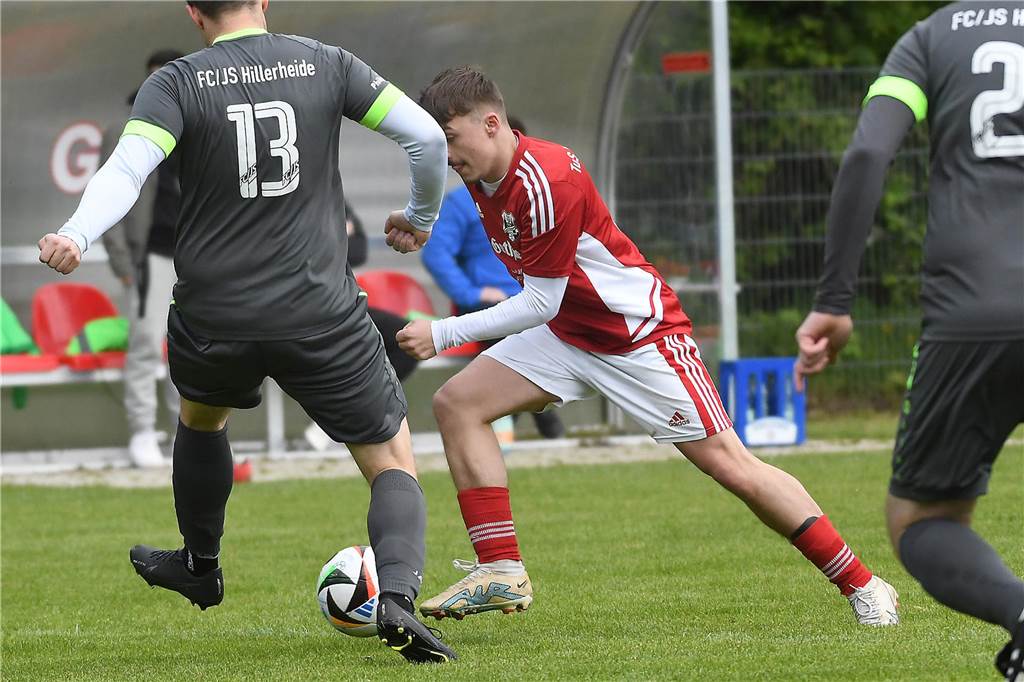 In der Kreisliga C4 Recklinghausen übernahm der TuS Henrichenburg II durch ein 4:3 im direkten den achten Rang vom Tabellennachbarn FC/JS Hillerheide III.