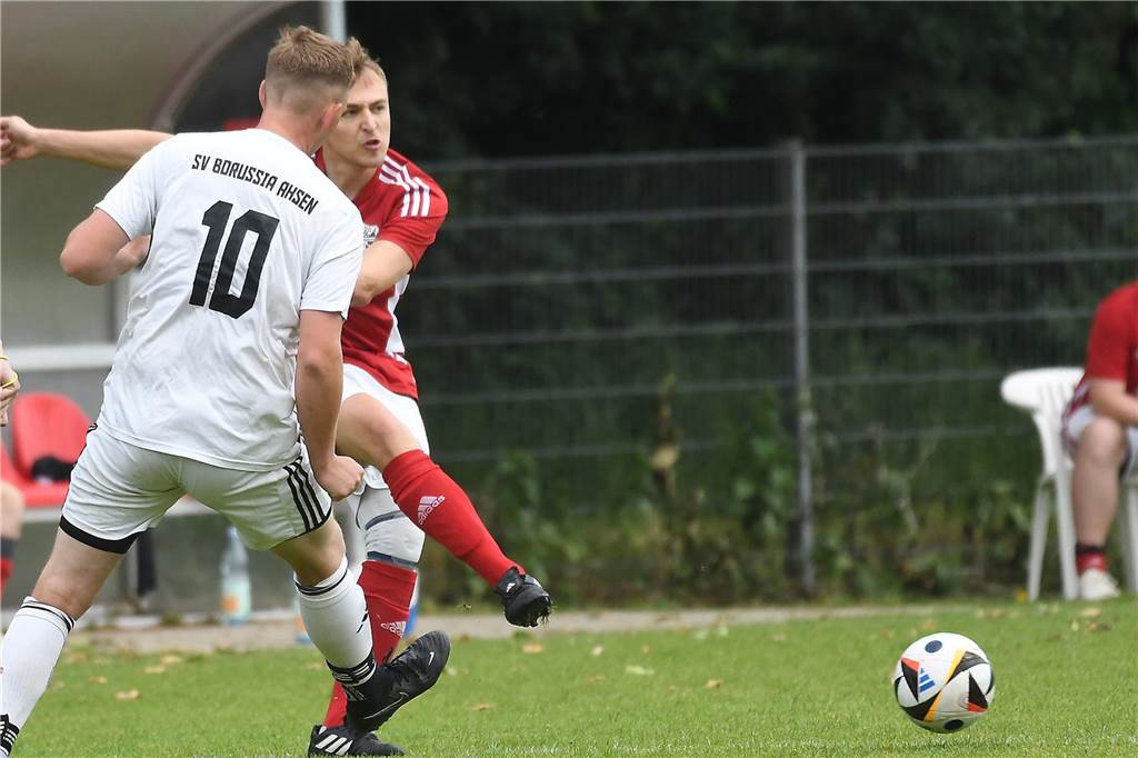 In der Kreisliga C4 Recklinghausen zog der TuS Henrichenburg II gegen Borussia Ahsen II mit 0:2 den Kürzeren.