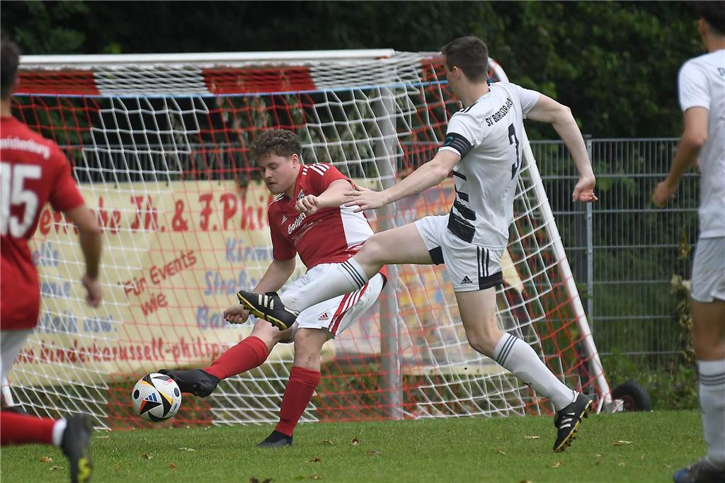 In der Kreisliga C4 Recklinghausen zog der TuS Henrichenburg II gegen Borussia Ahsen II mit 0:2 den Kürzeren.