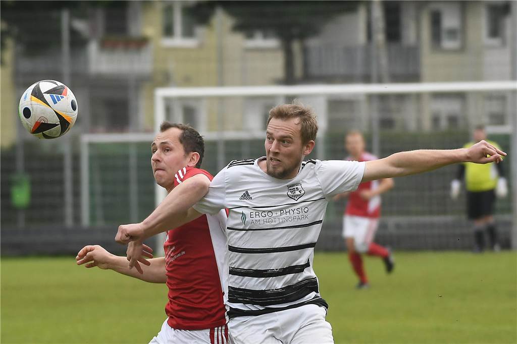 In der Kreisliga C4 Recklinghausen zog der TuS Henrichenburg II gegen Borussia Ahsen II mit 0:2 den Kürzeren.