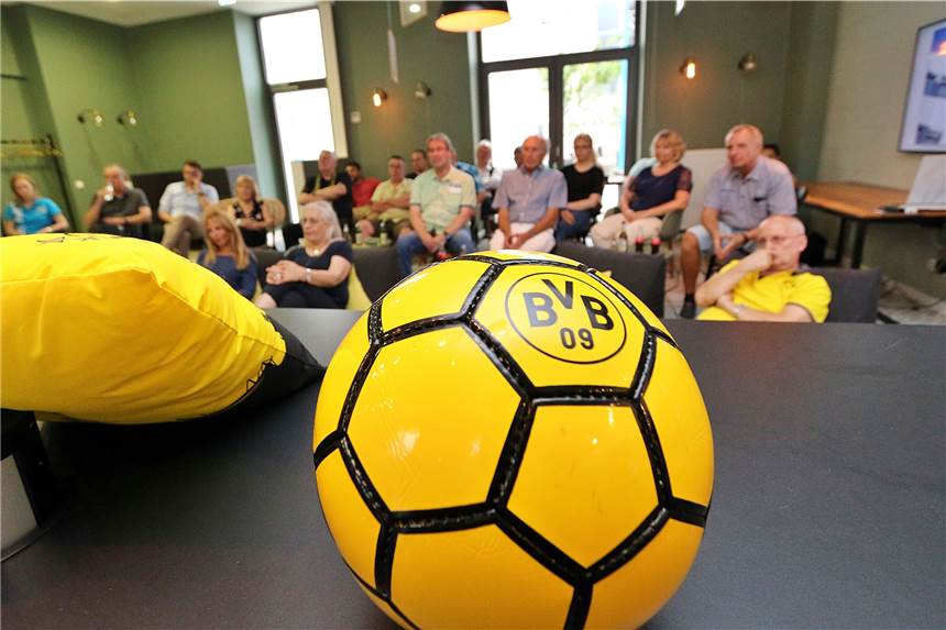 Jetzt mitmachen und Publikumsplätze für die 200. Folge des BVB-Podcasts gewinnen In der Media Lounge zeichnen wir am 29. Januar die 200. Folge des BVB-Podcasts auf.