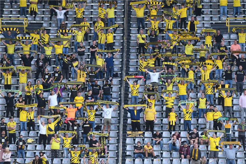 Ab Inzidenz 35: Nur noch Geimpfte oder Genesene zum BVB-Heimspiel In der neuen Saison sind in den Bundesliga-Stadien wieder Fans zugelassen. Wie viele und welche - das hängt von der Inzidenz ab.