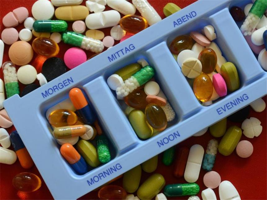 Übernahmepoker in der Pharmaindustrie gewinnt an Dramatik In der Pharmabranche dreht sich das Fusionskarussell. Foto: Matthias Hiekel
