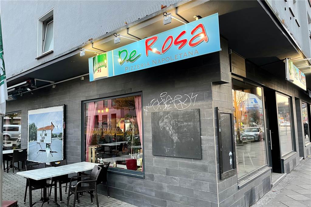 In der Pizzeria De Rosa kommt original neapolitanische Pizza aus dem Ofen.