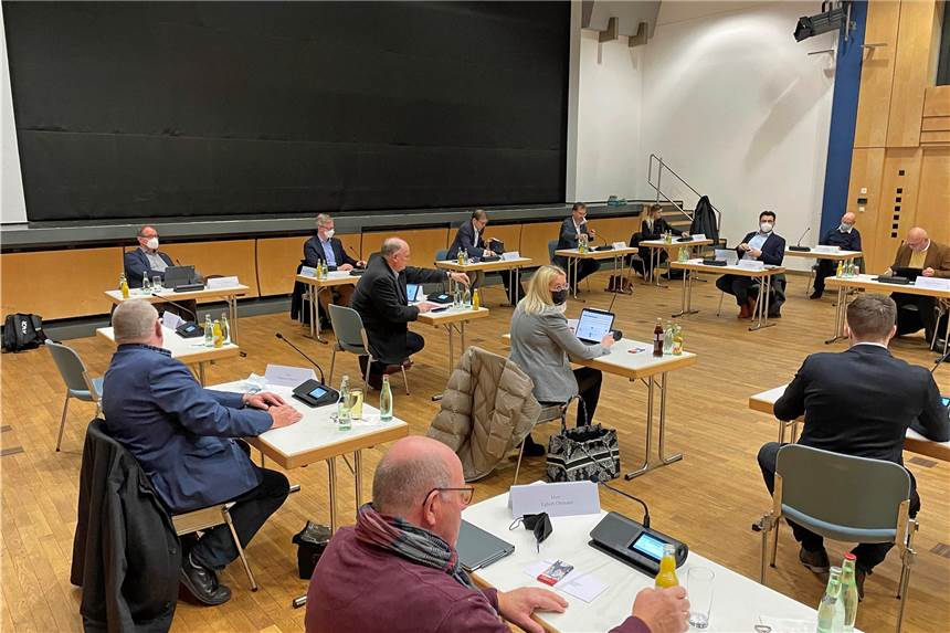 Industriegebiet Werne nun endgültig begraben - das sind die Kosten In der Ratssitzung am Mittwochabend im Kolpingsaal bestätigte die Politik einstimmig das Ergebnis des Bürgerentscheids zum Industriegebiet sowie die Gesamtkosten von 114.000 Euro.