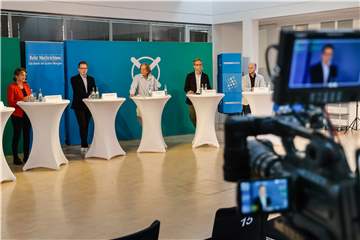 In der RN-Wahlarena zu Gast sind heute Abend live Marc Henrichmann (CDU), Dr. Anne-Monika Spallek (Grüne), Klaus Stegemann (Die Linke), Johannes Waldmann (SPD) und René Arning (FDP). Um 19 Uhr geht es los.