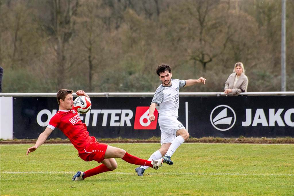 In der Schlussphase belohnte sich der TuS Haltern für ein gutes Spiel gegen den Tabellenzweiten: Dank eines späten Treffers holten die Seestädter drei Punkte gegen den SV Eintracht Ahaus, schlugen die Gäste aus dem Münsterland mit 1:0.