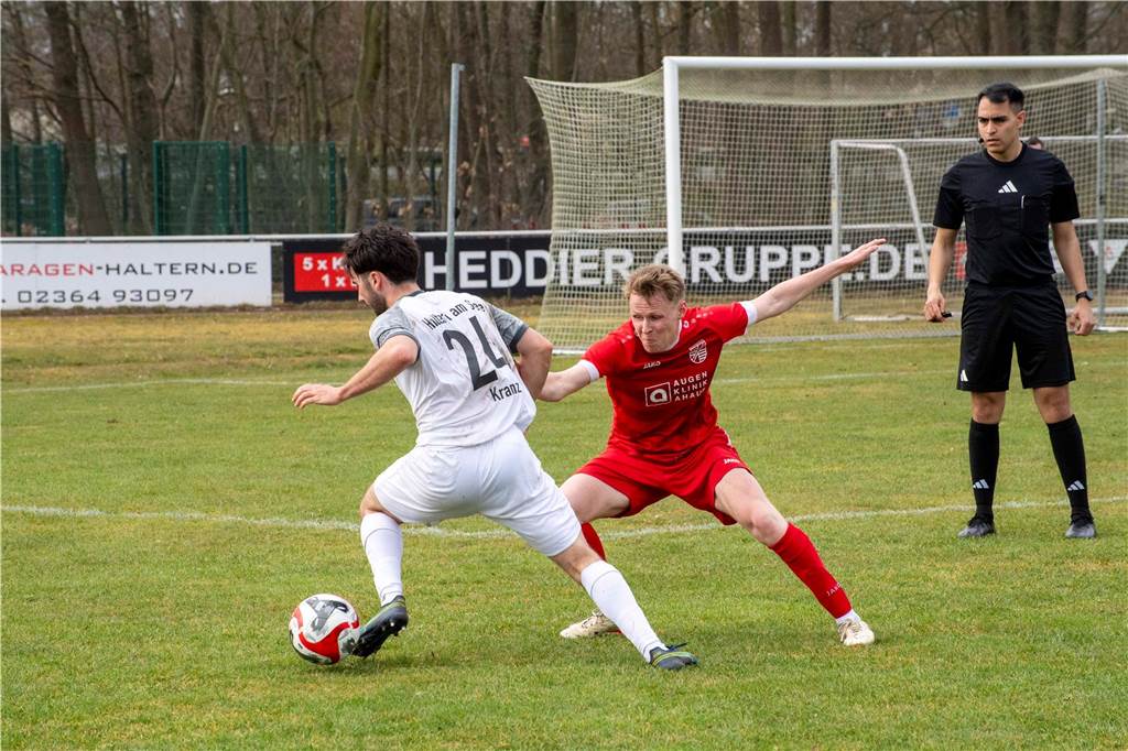 In der Schlussphase belohnte sich der TuS Haltern für ein gutes Spiel gegen den Tabellenzweiten: Dank eines späten Treffers holten die Seestädter drei Punkte gegen den SV Eintracht Ahaus, schlugen die Gäste aus dem Münsterland mit 1:0.