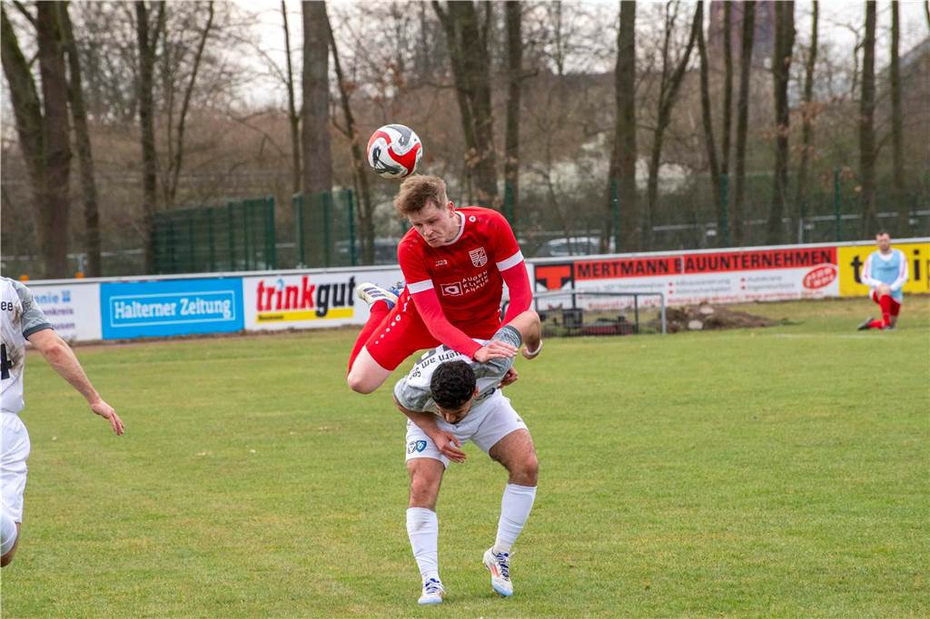 In der Schlussphase belohnte sich der TuS Haltern für ein gutes Spiel gegen den Tabellenzweiten: Dank eines späten Treffers holten die Seestädter drei Punkte gegen den SV Eintracht Ahaus, schlugen die Gäste aus dem Münsterland mit 1:0.