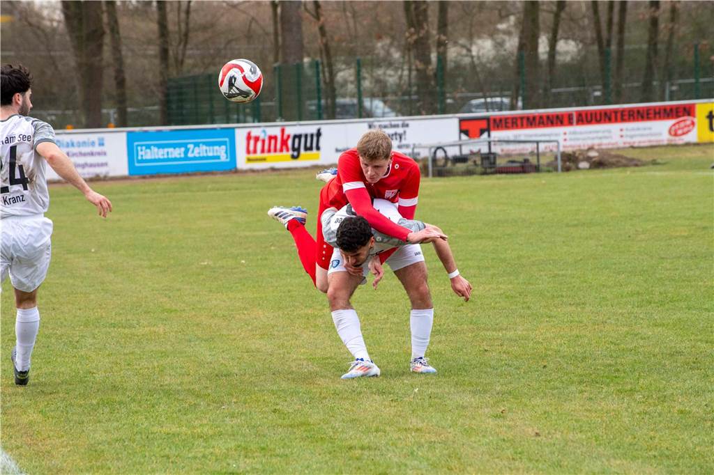 In der Schlussphase belohnte sich der TuS Haltern für ein gutes Spiel gegen den Tabellenzweiten: Dank eines späten Treffers holten die Seestädter drei Punkte gegen den SV Eintracht Ahaus, schlugen die Gäste aus dem Münsterland mit 1:0.