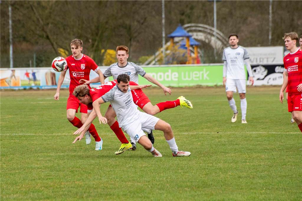 In der Schlussphase belohnte sich der TuS Haltern für ein gutes Spiel gegen den Tabellenzweiten: Dank eines späten Treffers holten die Seestädter drei Punkte gegen den SV Eintracht Ahaus, schlugen die Gäste aus dem Münsterland mit 1:0.