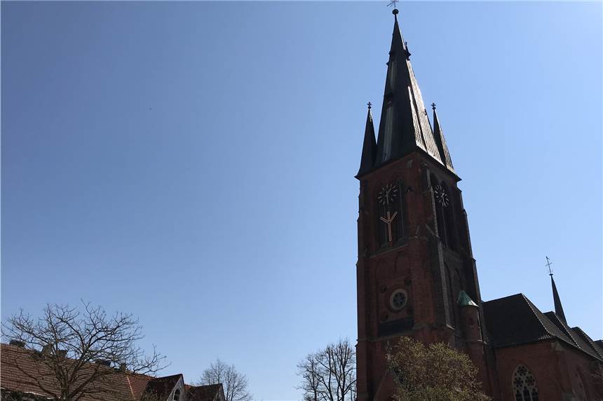 Kirchen spenden Angehörigen der Absturzopfer Trost über Video-Andacht In der Sixtus-Kirche wurde die Andacht aufgezeichnet.