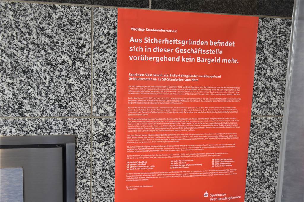 In der Sparkassenfiliale in Deininghausen kann man derzeit kein Bargeld abheben.