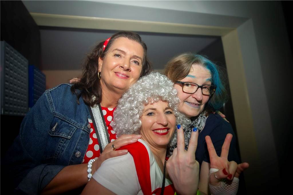 In der Stadtmühle in Haltern wurde an Weiberfastnacht ausgelassen gefeiert.