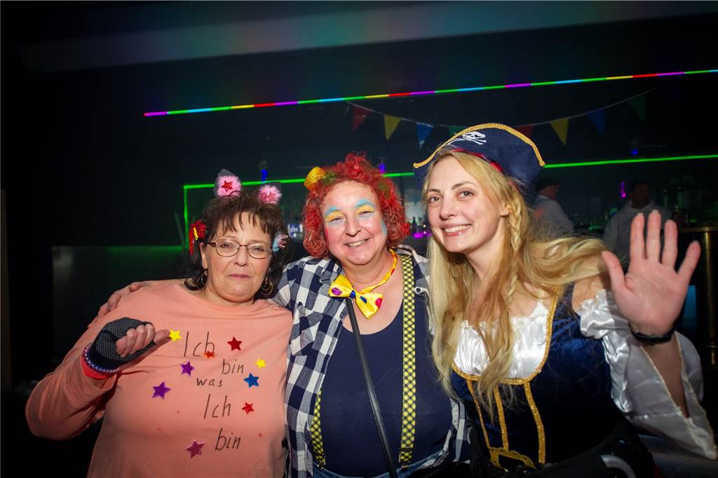 In der Stadtmühle in Haltern wurde an Weiberfastnacht ausgelassen gefeiert.