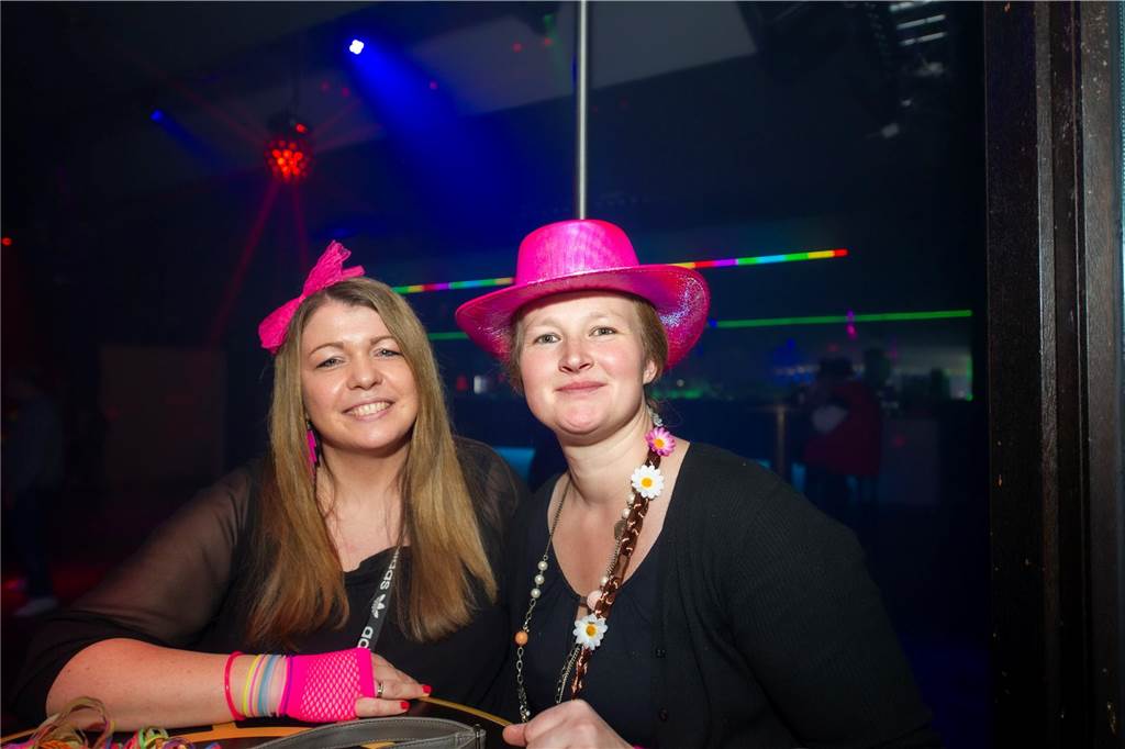 In der Stadtmühle in Haltern wurde an Weiberfastnacht ausgelassen gefeiert.