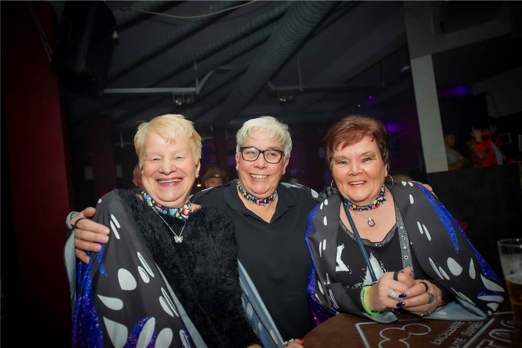 In der Stadtmühle in Haltern wurde an Weiberfastnacht ausgelassen gefeiert.
