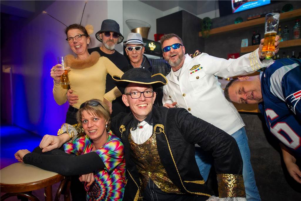 In der Stadtmühle in Haltern wurde an Weiberfastnacht ausgelassen gefeiert.