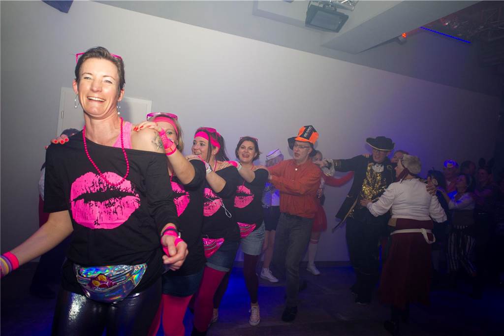 In der Stadtmühle in Haltern wurde an Weiberfastnacht ausgelassen gefeiert.