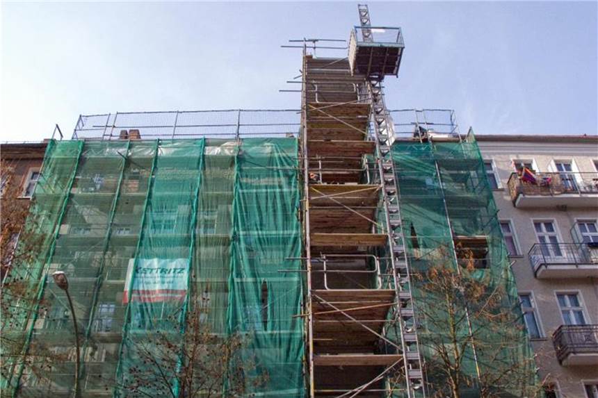 Die Gemeinschaftsordnung für Eigentümer In der Teilungserklärung einer Wohnungseigentümergemeinschaft wird auch geregelt, in welchem Umfang sich ein Eigentümer an Instandhaltungskosten für die Fassade beteiligen muss. Foto: Andrea Warnecke
