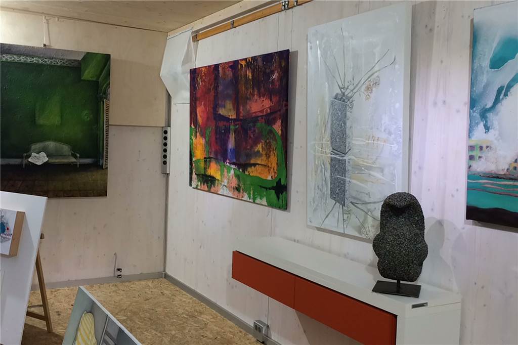 In der Tiny Hall im Rombergpark waren zuletzt einige Kunstwerke zu sehen, die man ab Herbst dieses Jahres ausleihen kann. 